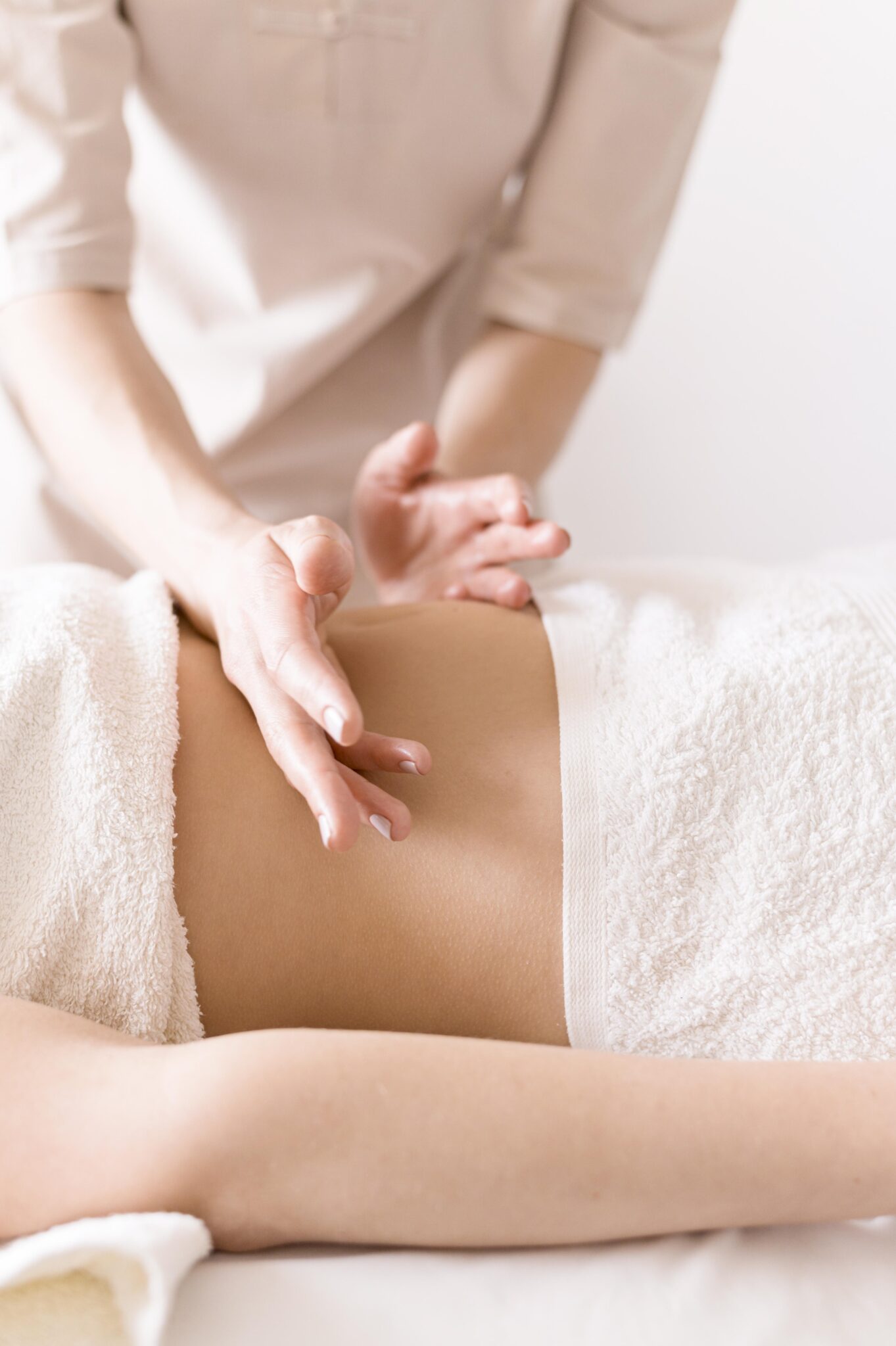 Liss Estética & Depilación Burgos masaje relajante del abdomen